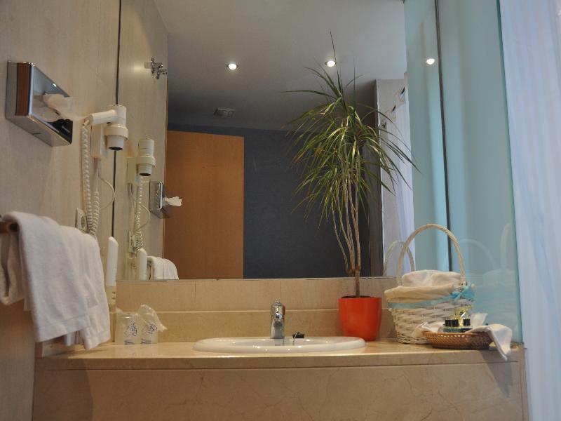 Hotel Infanta Mercedes Madryt