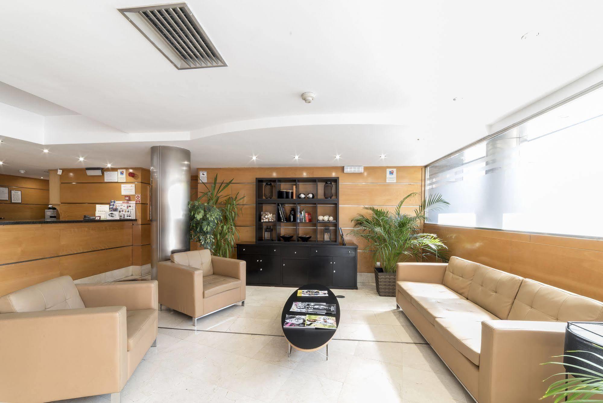 Hotel Infanta Mercedes Madryt