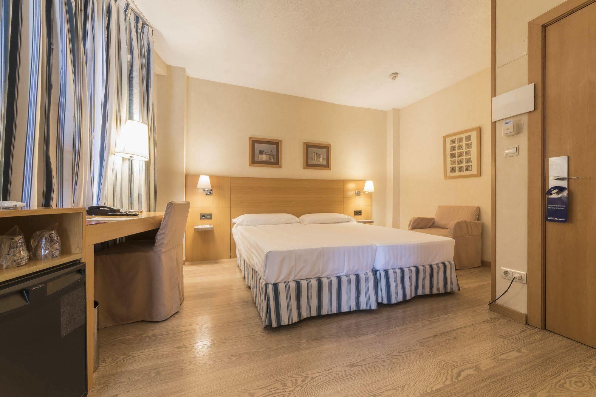 Hotel Infanta Mercedes Madryt