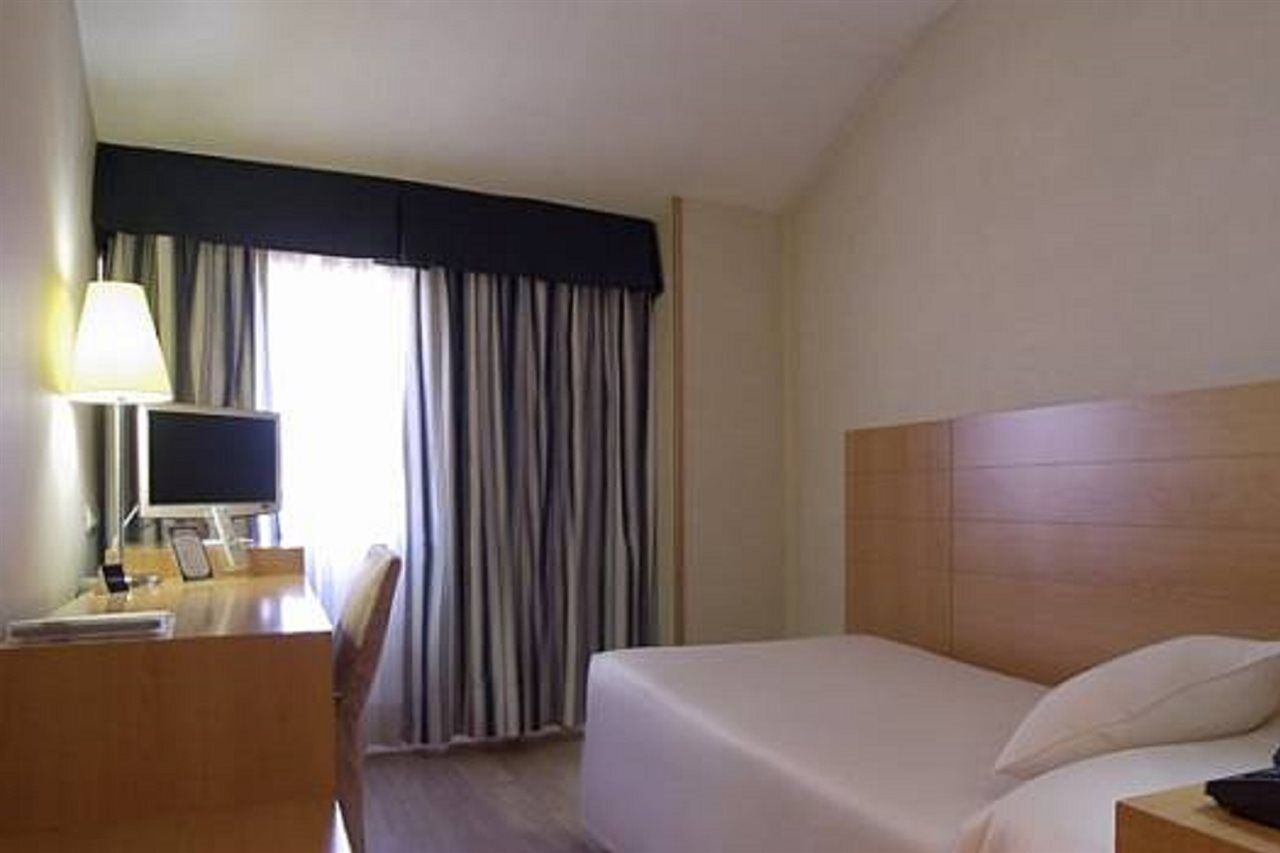 Hotel Infanta Mercedes Madryt